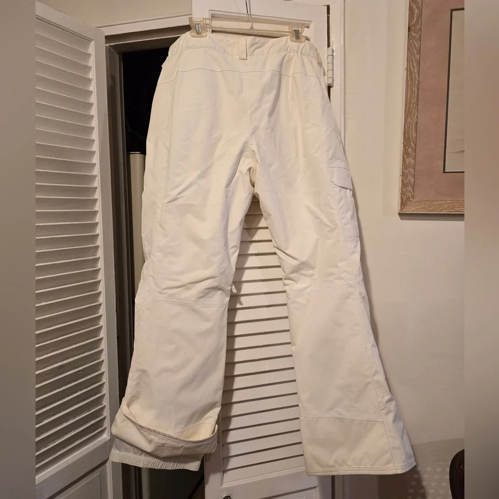 The North Face Women's Cream Snow Pants - Picture 7 of 11